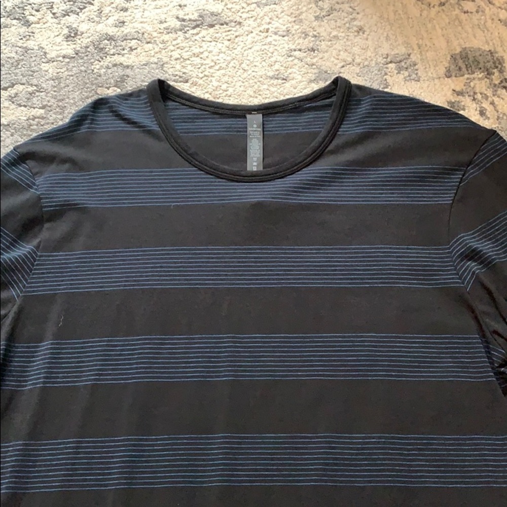 Lululemon 5 year t shirt